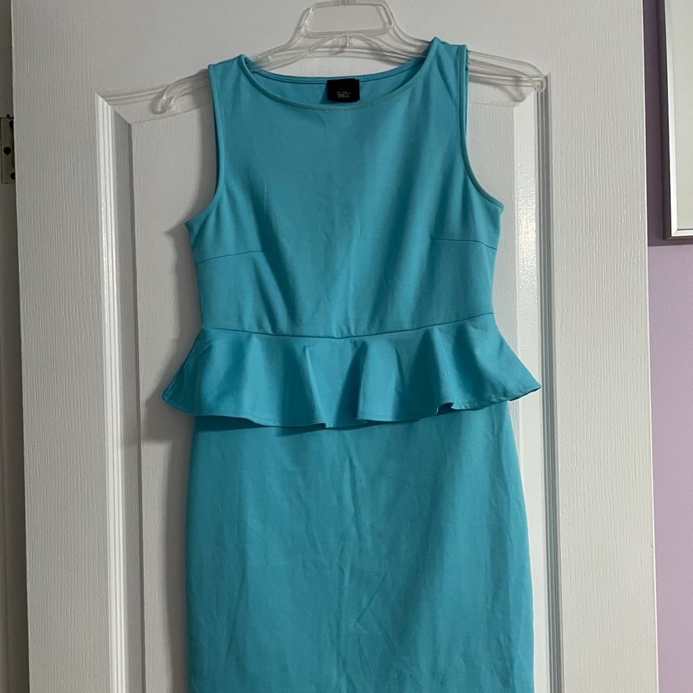 Light blue short cropped sleeve dress